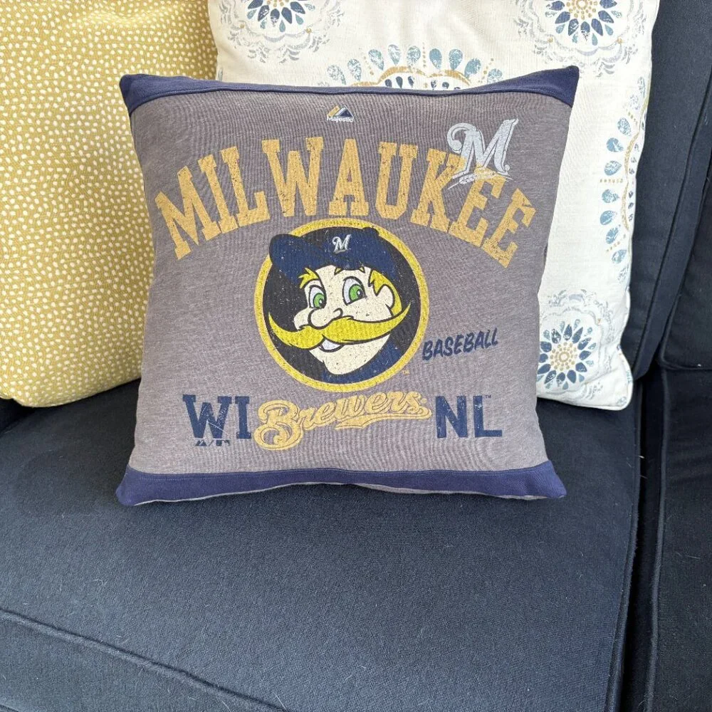 Milwaukee Brewers MLB Baseball reworked T-shirt 16 x 16 Throw pillow cover